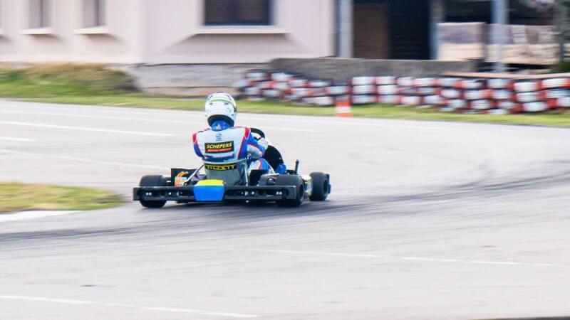 Lightning-fast battery swap for homologated electric karts